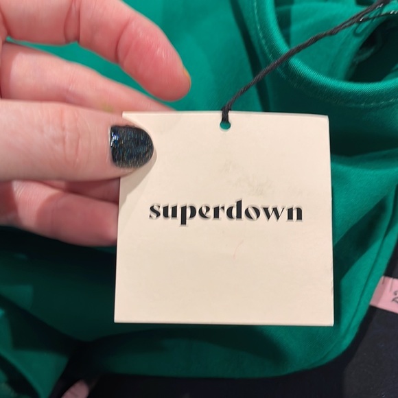 NWT superdown Tegan Wrap Mini Dress in Kelly Green - Picture 4 of 11